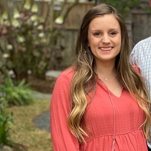 Meet your Posher, Abbey